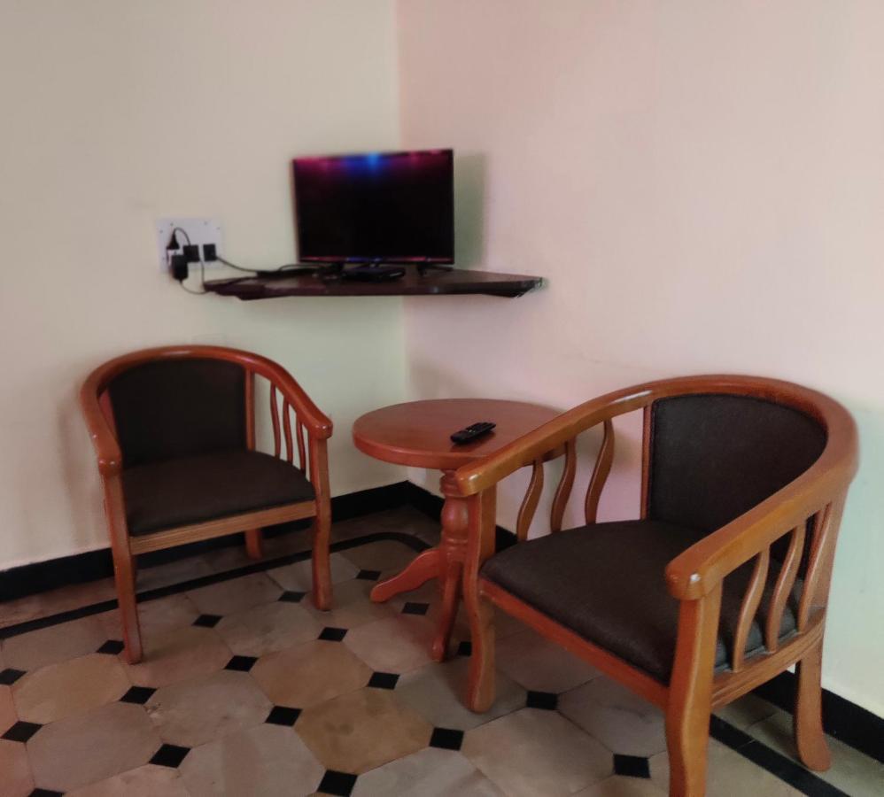 Hotel Caveri Comfort Inn Madikeri Exterior foto